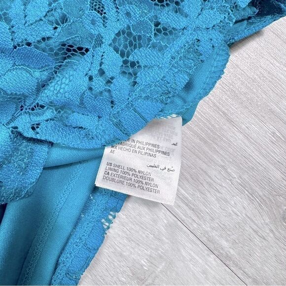 Blue Lace Top L - Picture 7 of 7